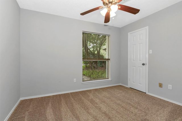 73 Timberspire Lane, The Woodlands, TX 77380