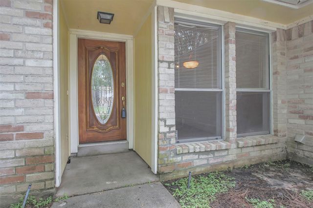 73 Timberspire Lane, The Woodlands, TX 77380