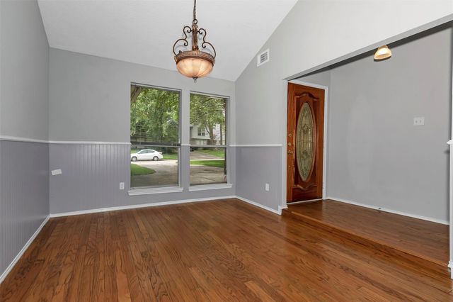 73 Timberspire Lane, The Woodlands, TX 77380