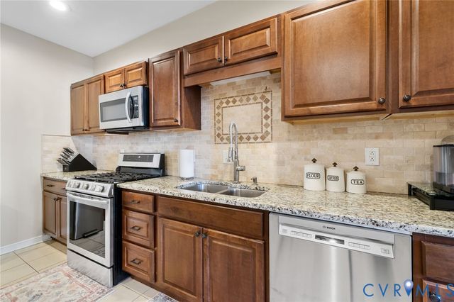 1212 N 27th St, Richmond, VA 23223