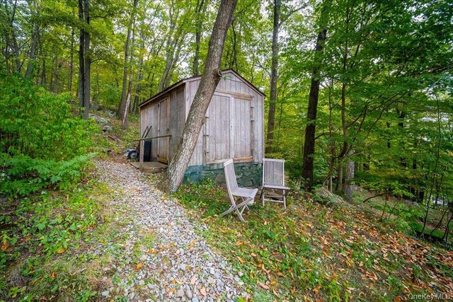 456 Oscawana Lake Road, Putnam Valley, NY 10579