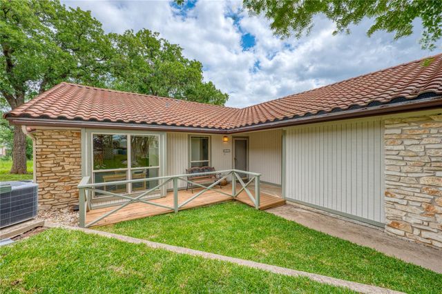 110 Big SPUR S 2, Horseshoe Bay, TX 78657