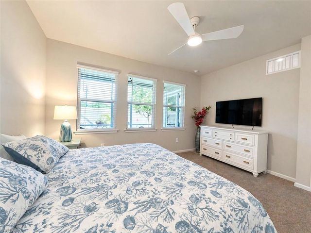 4660 Arboretum CIR 102, Naples, FL 34112