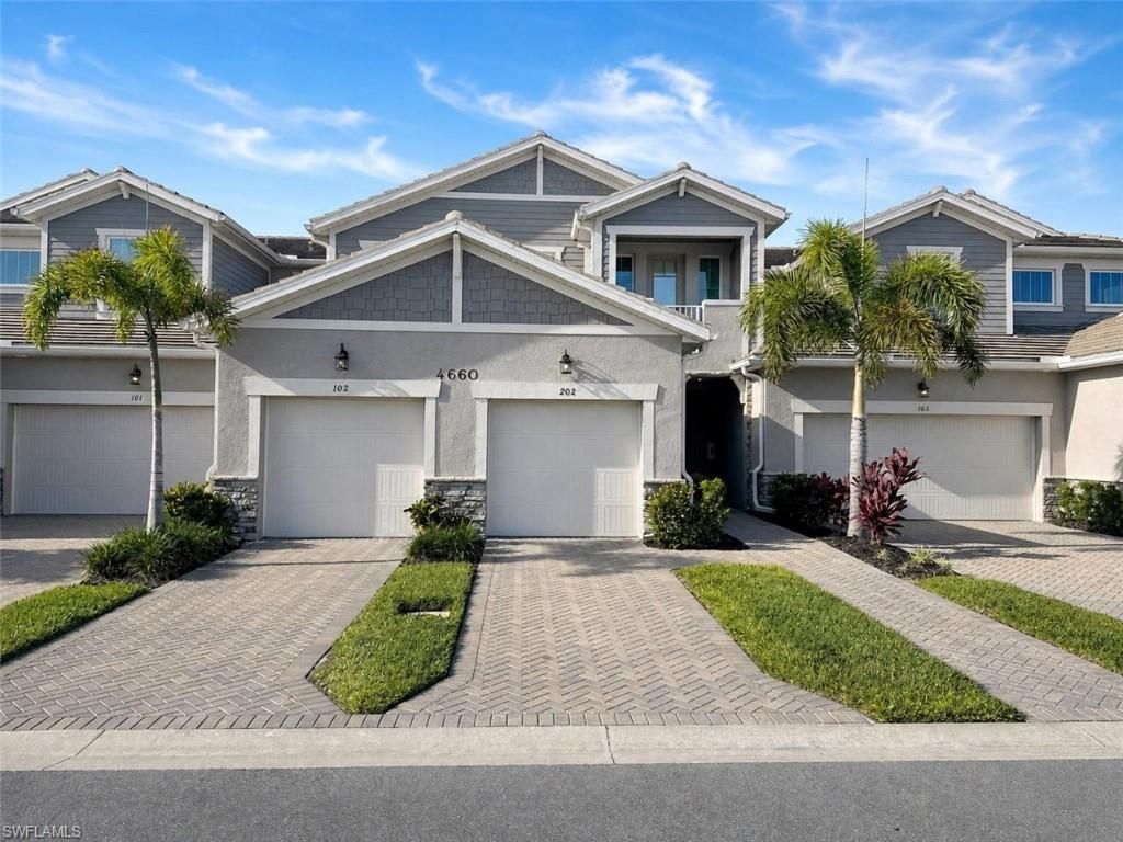 4660 Arboretum CIR 102, Naples, FL 34112