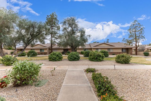 13507 W COUNTRYSIDE Drive, Sun City West, AZ 85375