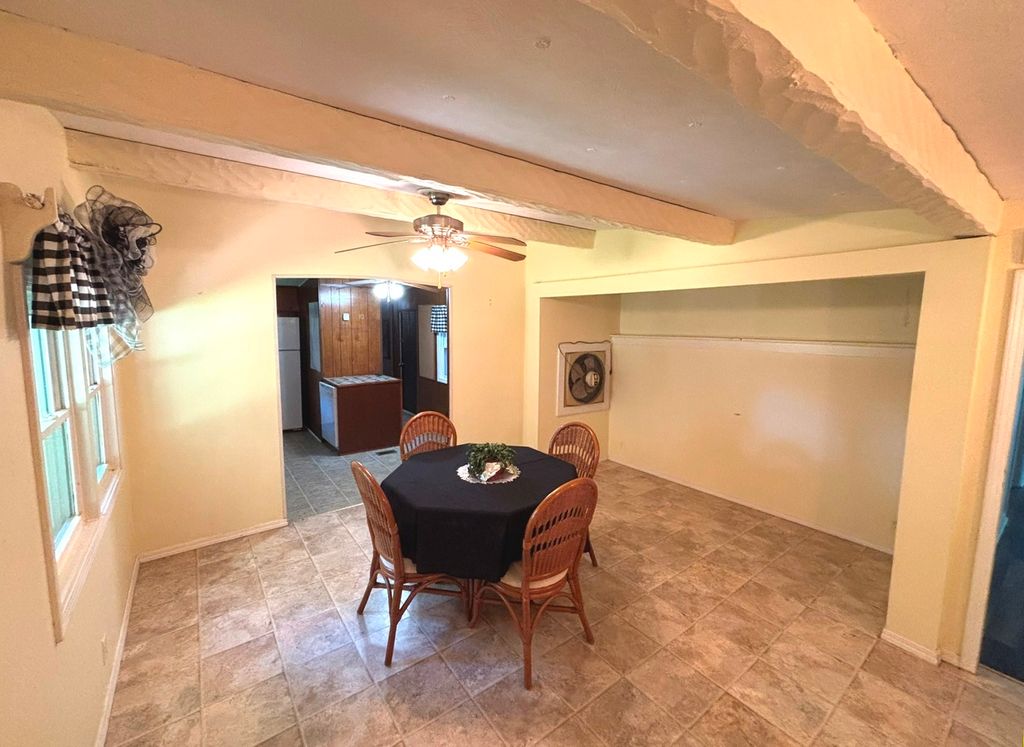 Image 2 of property listing at 4248 Church Road, Salem, IL 62881