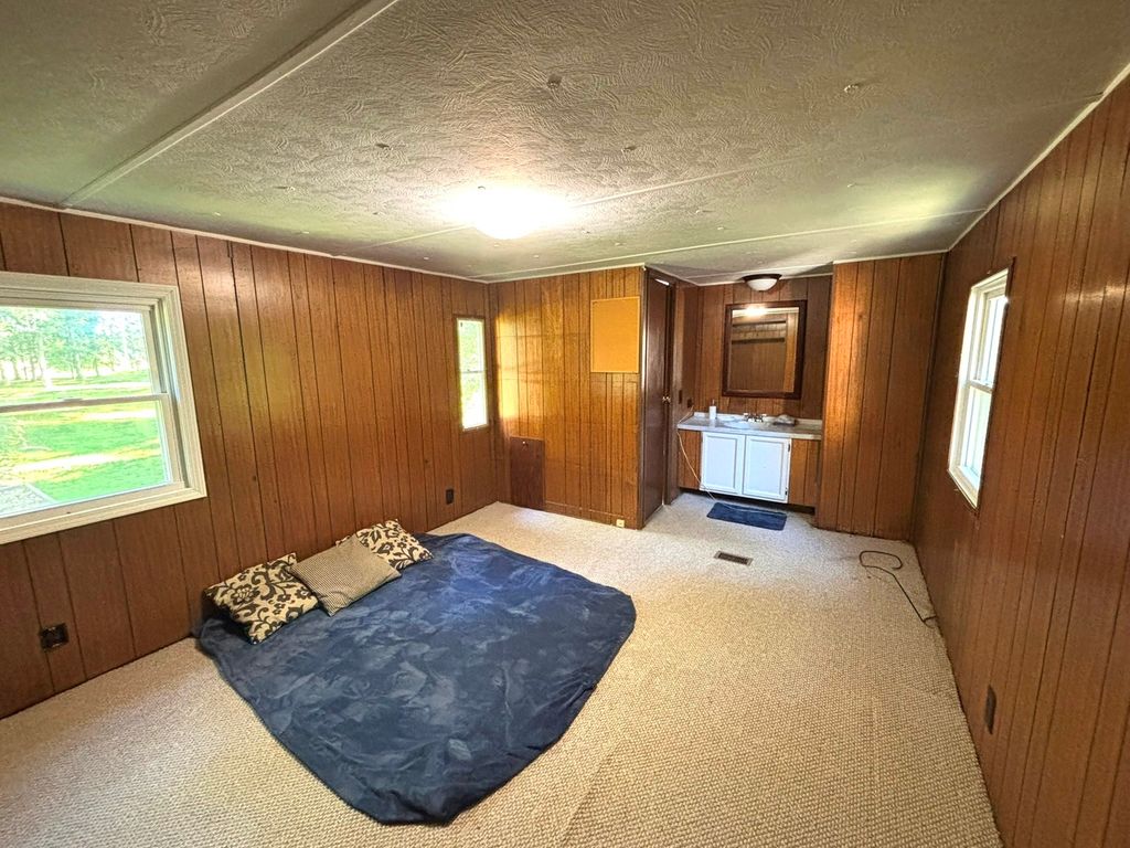 Image 14 of property listing at 4248 Church Road, Salem, IL 62881
