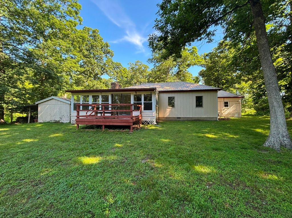 Image 16 of property listing at 4248 Church Road, Salem, IL 62881