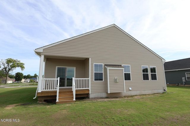 7755 Hank Drive, Holland, OH 43528
