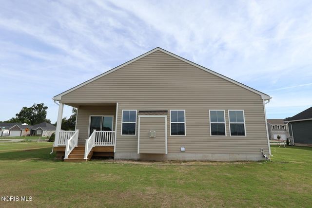 7755 Hank Drive, Holland, OH 43528