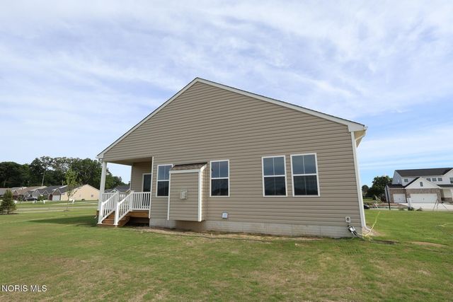 7755 Hank Drive, Holland, OH 43528