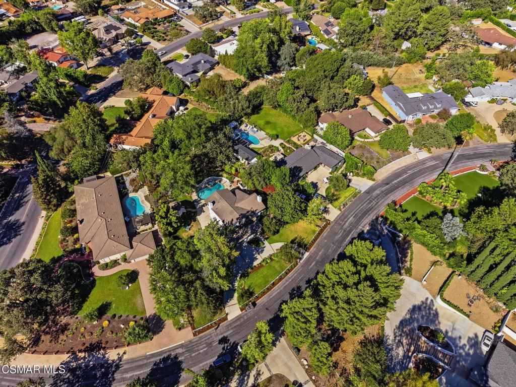 Image 45 of property listing at 1531 El Cerrito Drive, Thousand Oaks, CA 91362