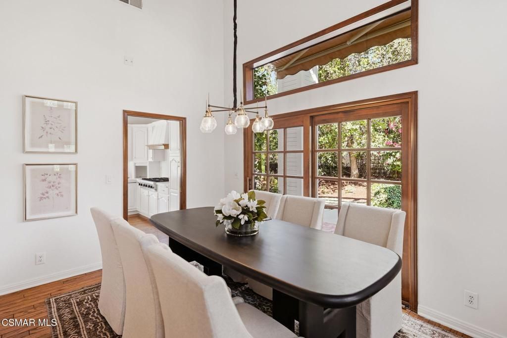 Image 9 of property listing at 1531 El Cerrito Drive, Thousand Oaks, CA 91362