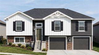 706 Red Clover Court, Raymore, MO 64083