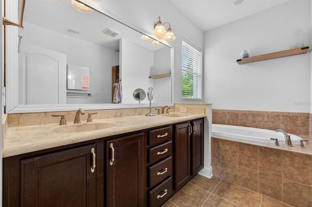 3204 W MARLIN AVENUE, Tampa, FL 33611