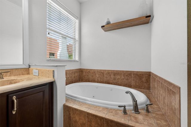 3204 W MARLIN AVENUE, Tampa, FL 33611