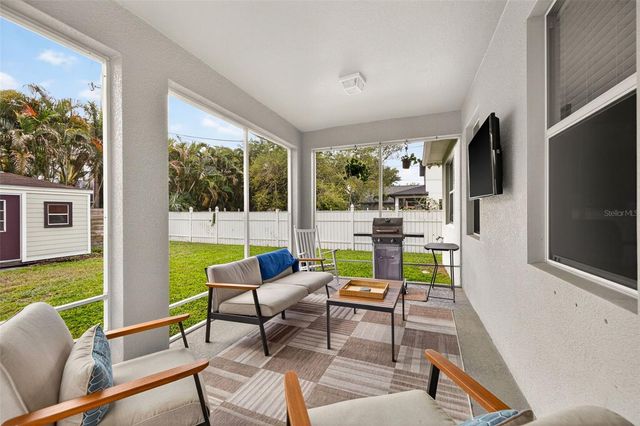 3204 W MARLIN AVENUE, Tampa, FL 33611