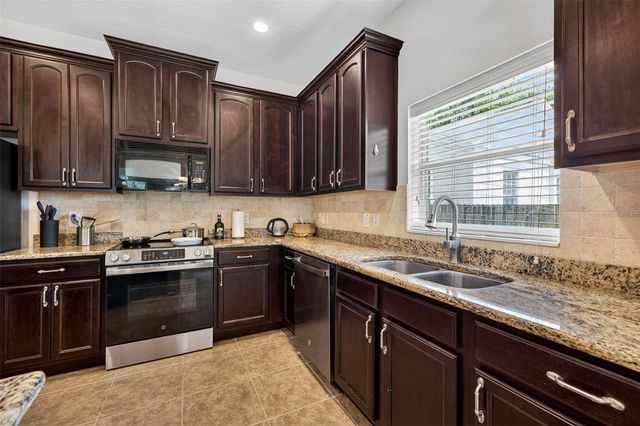 3204 W MARLIN AVENUE, Tampa, FL 33611