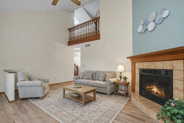 521 W Lowell Avenue, Mishawaka, IN 46545