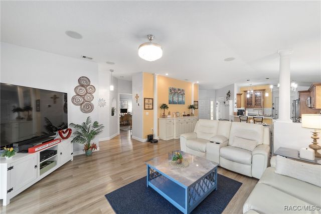 1819 W Nicole Drive, Lecanto, FL 34461