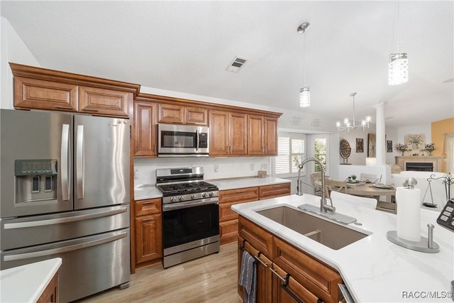 1819 W Nicole Drive, Lecanto, FL 34461