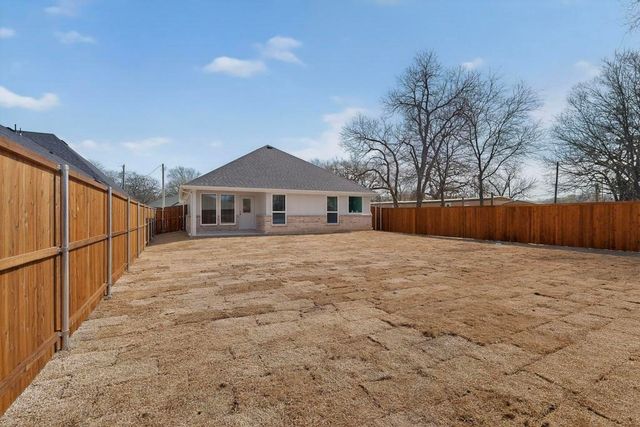 101 Boone Street, Edgewood, TX 75117