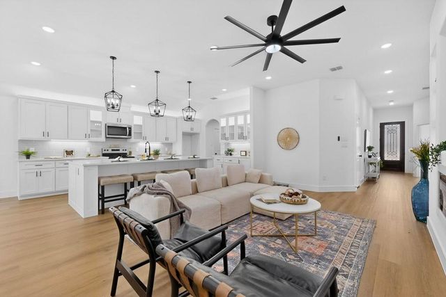 101 Boone Street, Edgewood, TX 75117