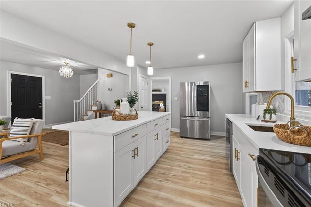 2 Clarendon CT, Williamsburg, VA 23188