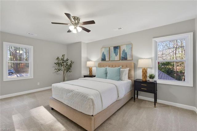 2 Clarendon CT, Williamsburg, VA 23188