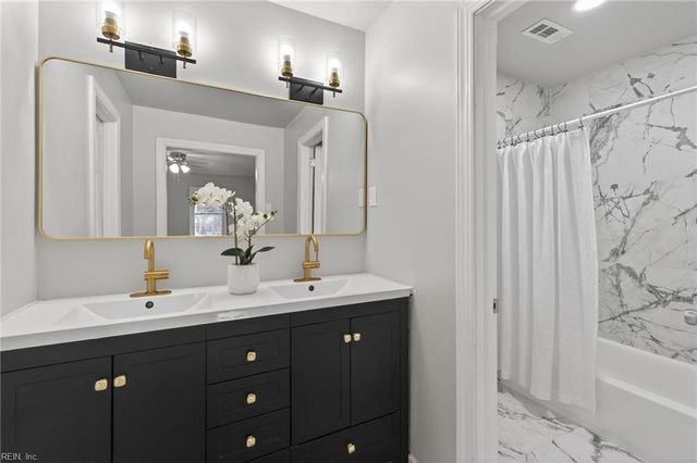 2 Clarendon CT, Williamsburg, VA 23188