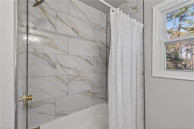 2 Clarendon CT, Williamsburg, VA 23188