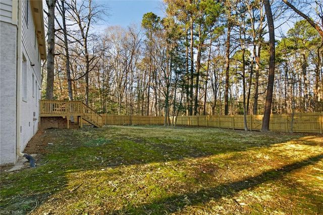 2 Clarendon CT, Williamsburg, VA 23188