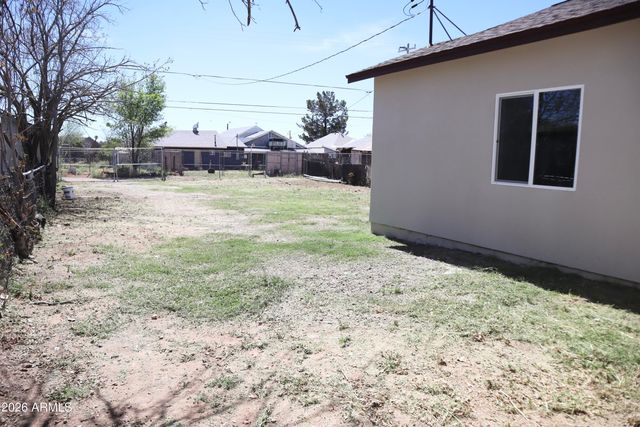 845 E 17th Street, Douglas, AZ 85607