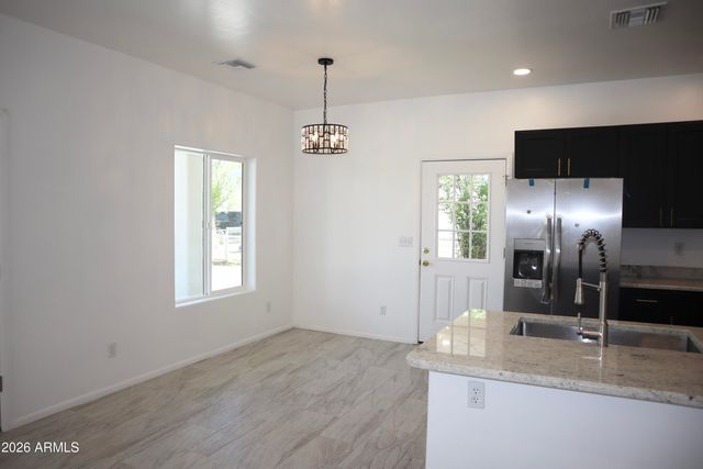 845 E 17th Street, Douglas, AZ 85607