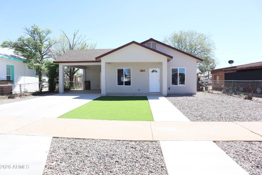 845 E 17th Street, Douglas, AZ 85607