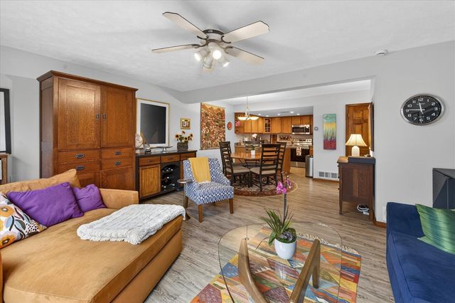 768 Watersedge Drive, Ann Arbor, MI 48105