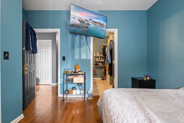 949 W 51st Street, Chicago, IL 60609