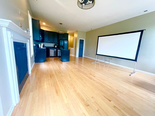 949 W 51st Street, Chicago, IL 60609