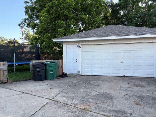 3908 Balcones Drive, Houston, TX 77034