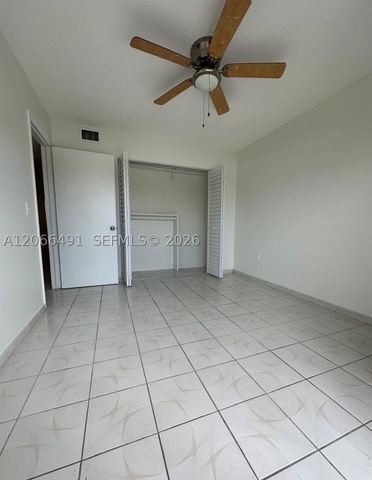 2921 SW 10th St 33, Miami, FL 33135