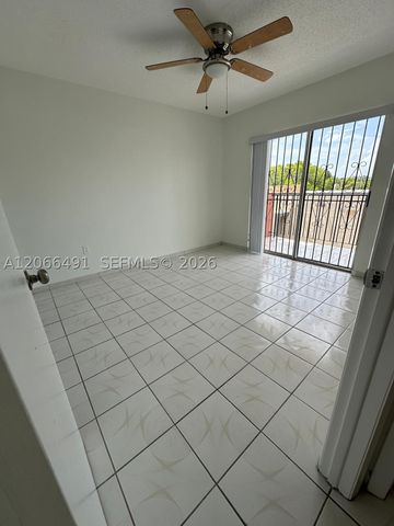 2921 SW 10th St 33, Miami, FL 33135