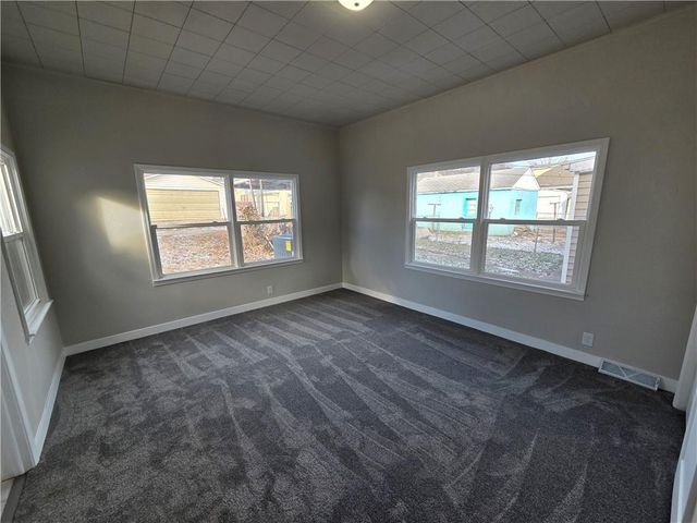 3118 N 11th Street, St Joseph, MO 64505