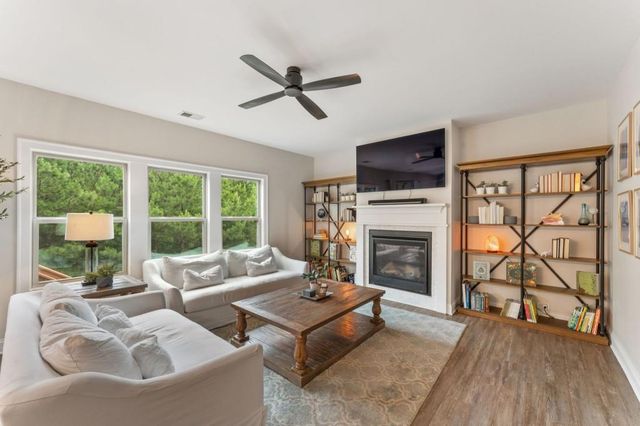 26 Ridgemont Way, Cartersville, GA 30120