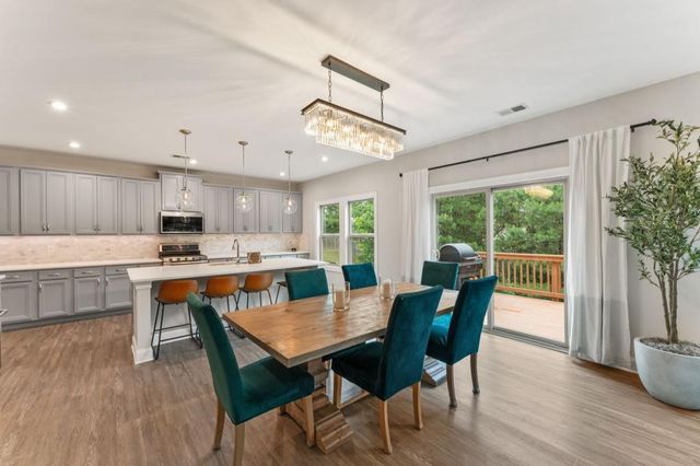 26 Ridgemont Way, Cartersville, GA 30120