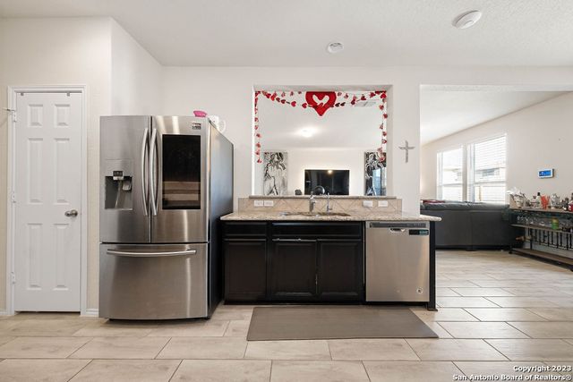 12033 CANYON ROCK LN, San Antonio, TX 78254