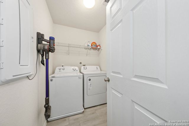 12033 CANYON ROCK LN, San Antonio, TX 78254