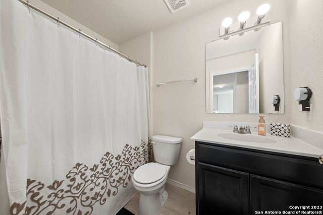 12033 CANYON ROCK LN, San Antonio, TX 78254