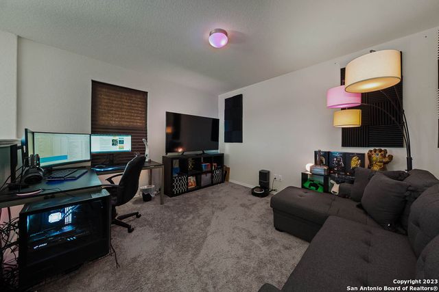 12033 CANYON ROCK LN, San Antonio, TX 78254