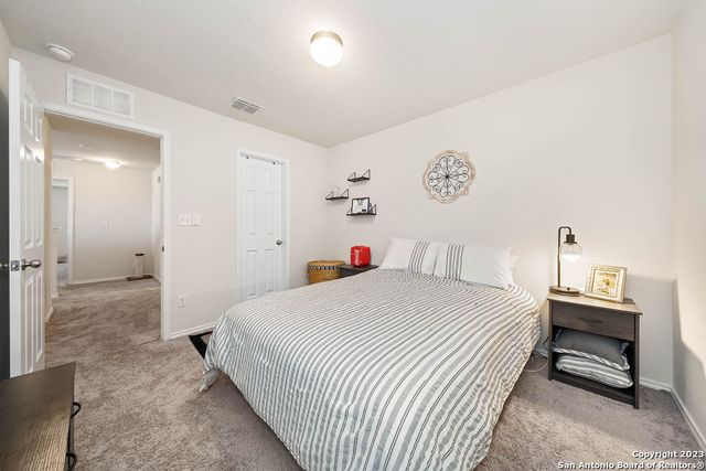 12033 CANYON ROCK LN, San Antonio, TX 78254