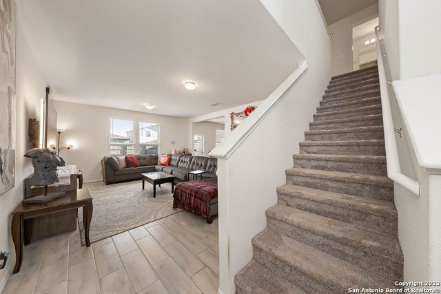 12033 CANYON ROCK LN, San Antonio, TX 78254